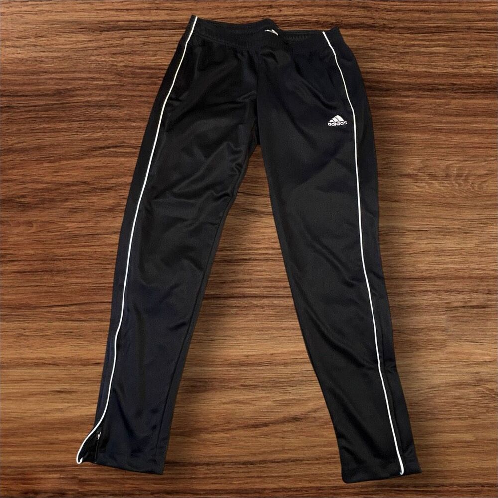 👓 Adidas Men’s Medium Black Track Pants White Piping Ankle Zips